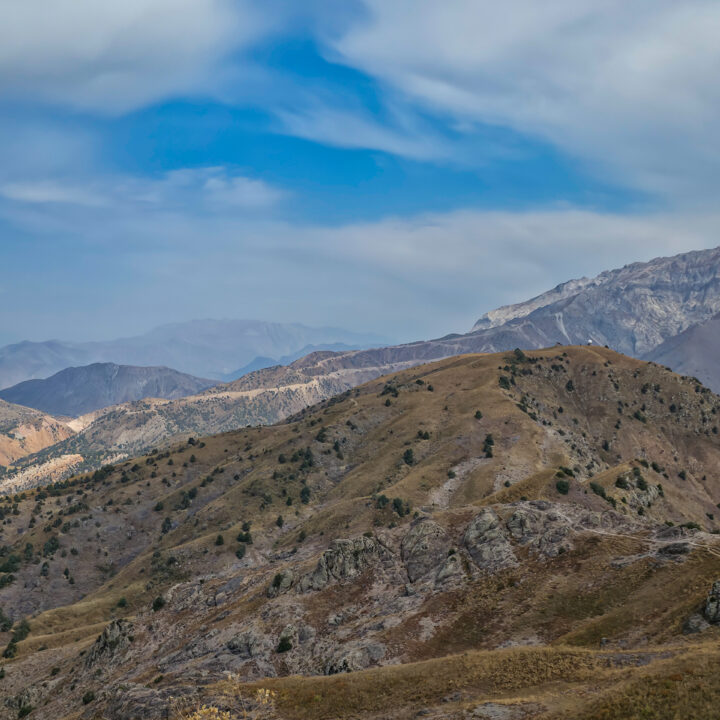 Widoki ze szczytu Amirsoy 2295 m n.p.m
