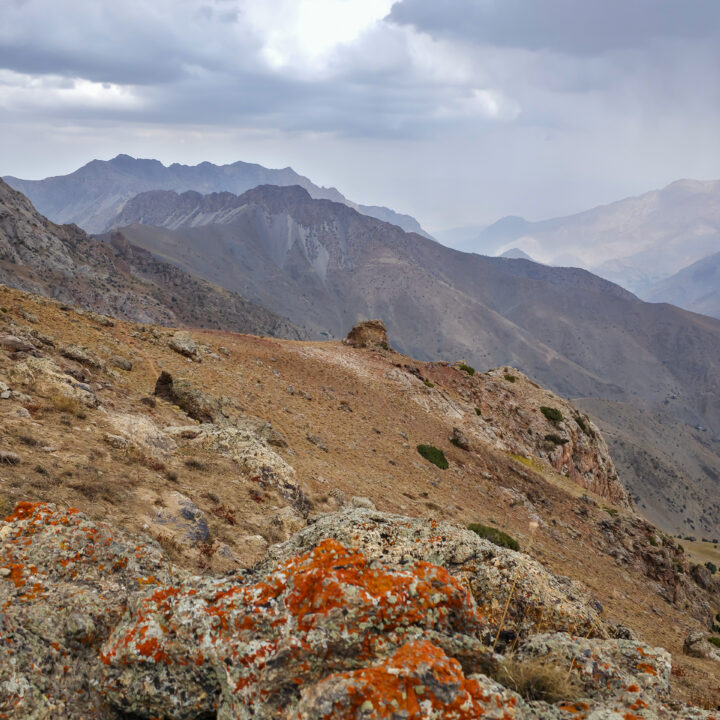 Widoki ze szczytu Okulygiyaz 3190 m